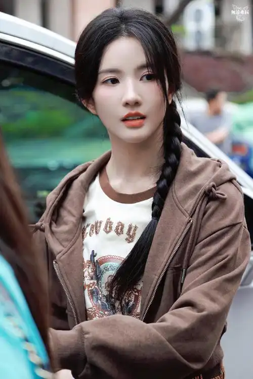 刘些宁我的妈妈是校花##刘些宁林续蕊