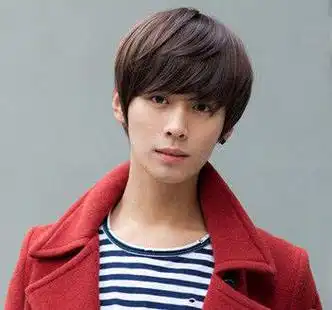 男士短发发型刘海 尽显帅气童颜