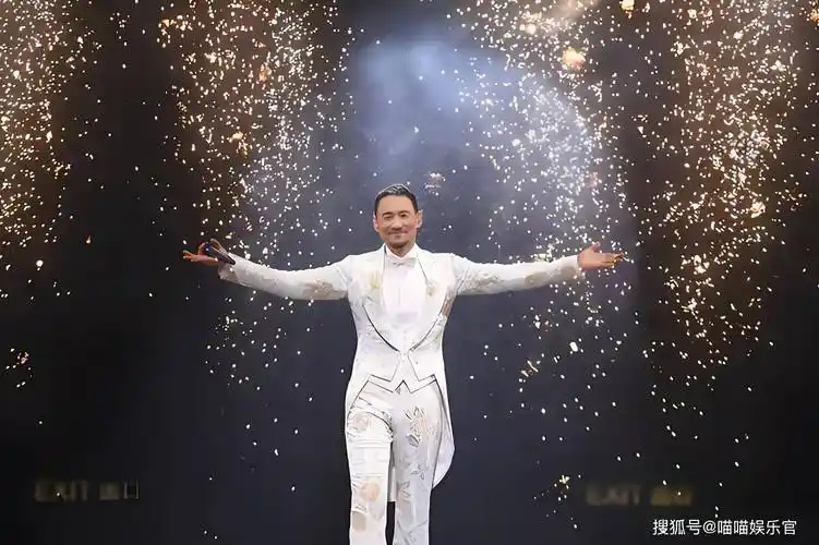 张学友全球巡回演唱会,60岁"宝刀未老",现场小插曲有点尴尬_演出_观众