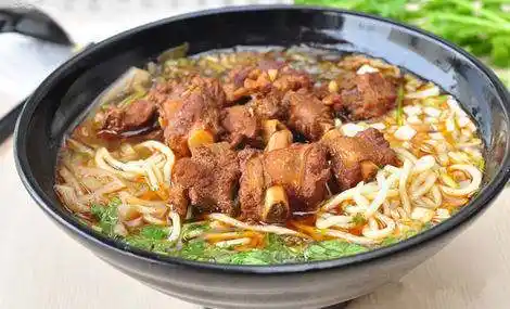 排骨面这样做根本没有腥味,好吃又简单,让我来教你!