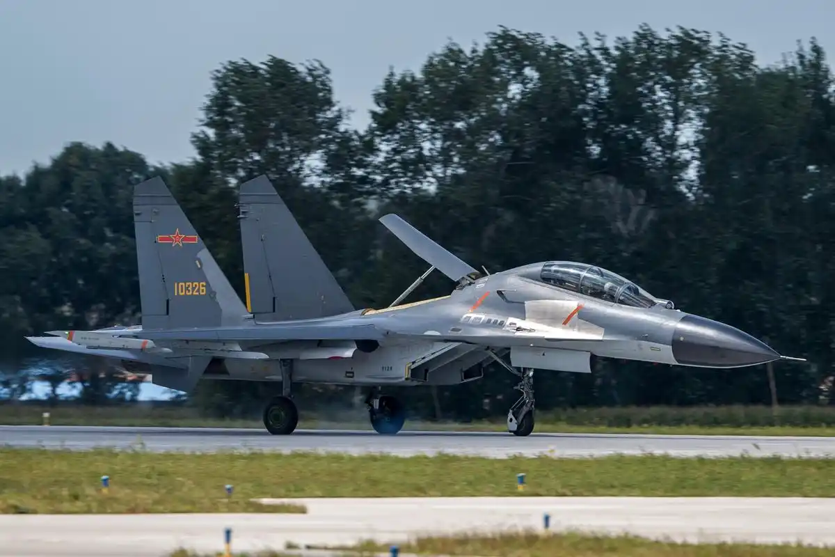 中国空军歼-11bs重型战斗机 现役公开展示次数最多的沈飞战机