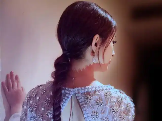 赵丽颖最新背影照来袭,纤细身体全都是力量,气质真的绝了!