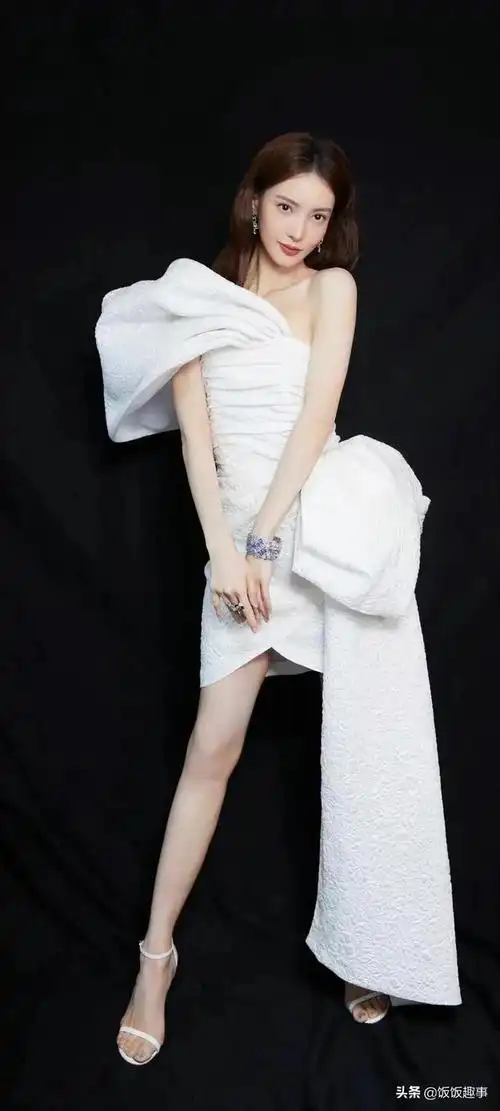 中国腿最长的女明星前十名(15位拥有纤细美腿的女明星)(95)