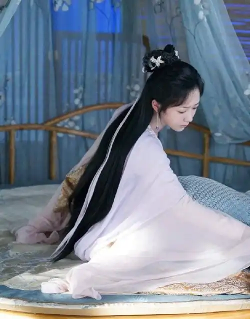 杨紫沉香如屑古装海报