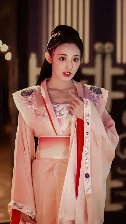 古装剧里女主的造型一个比一个美