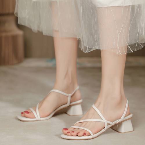 粗跟凉鞋女夏2022年新款温柔气质仙女风配裙子罗马凉鞋