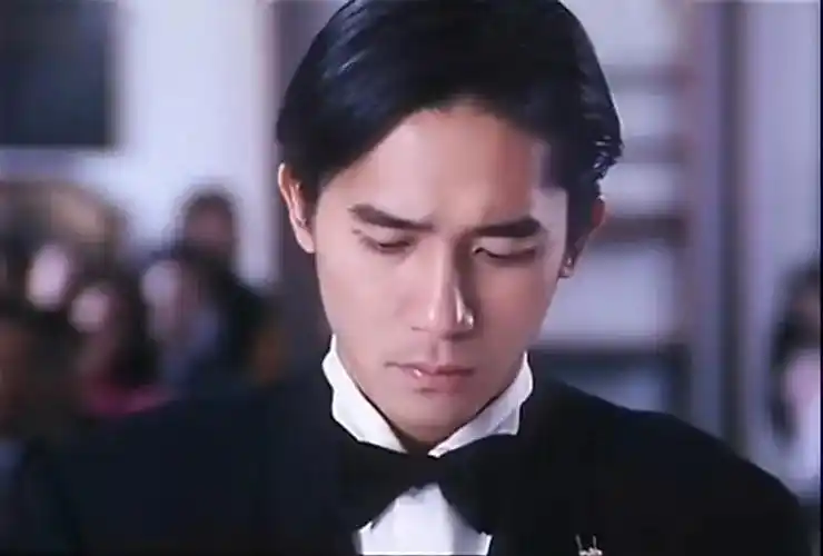 梁朝伟三,朱一龙这个一直都有人讲,我一直没get到,直到看到寸头的图.