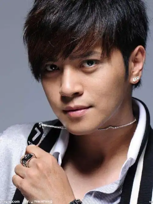 嘲讽过周扬青的罗志祥原来也是换头男孩