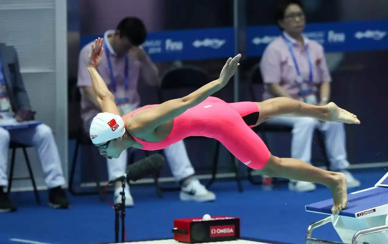 游泳——朱梦惠晋级女子100米自由泳半决赛