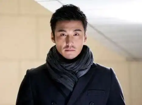 那么包海青是谁呢,可能很多90,00后没听说过她,但她当年可是模特界的