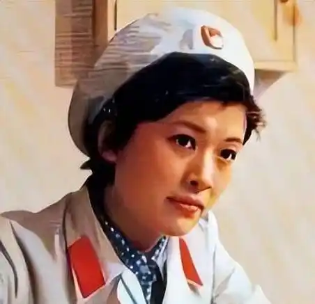 宋春丽:为了事业错过当母亲,与教授丈夫恩爱42年,61岁再当妈_演技