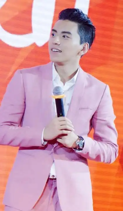 吴亦凡一出场都是酷酷的样子,那你们见过凡凡可爱的样子嘛?