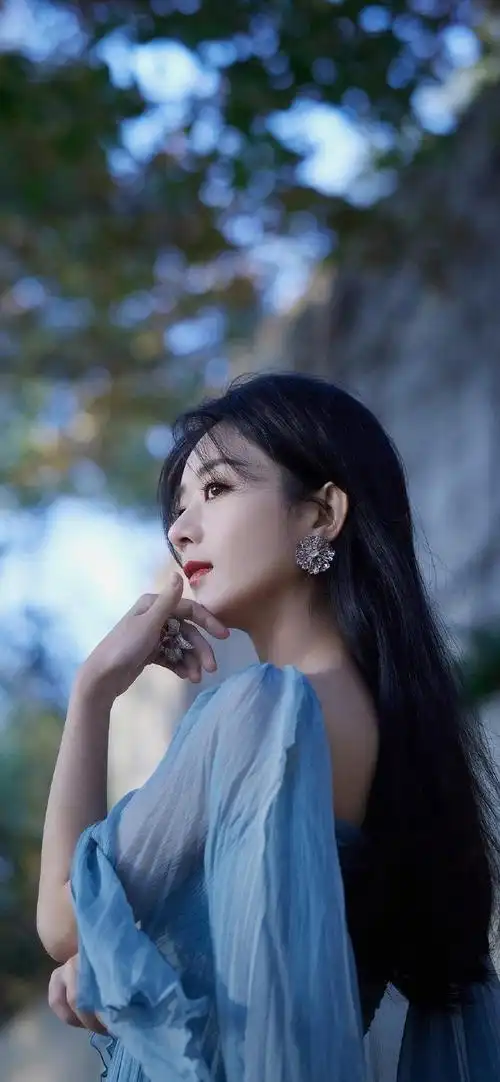 时间:2020-12-23浏览:(913)标签:赵丽颖格式:jpg热门壁纸标签郭禹晗江