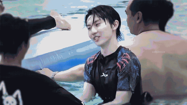 马嘉祺露腹肌##马嘉祺腹肌