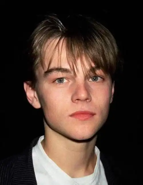 泰坦尼克重演莱昂纳多救起落水11小时的人十亿分之一的几率