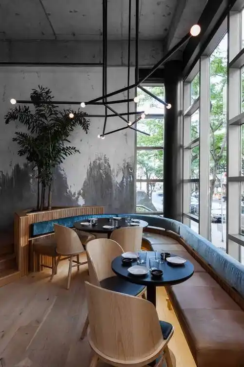 成都众派思装饰蒙特利尔ryu日本连锁餐厅设计