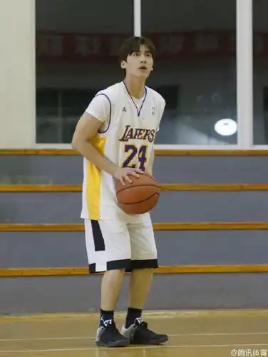 李易峰球衣小合集 青春活力意气风发校草峰