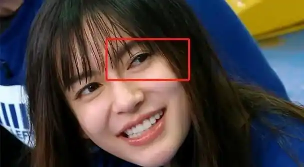 宋雨琦被弹进水里妆都没花看到她的卸妆照堪比整容明星范全无