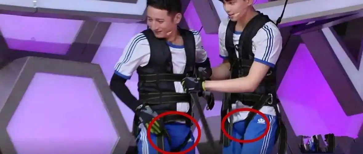 吴磊上综艺吊威亚引网友围观白衬衫正装照刷屏了