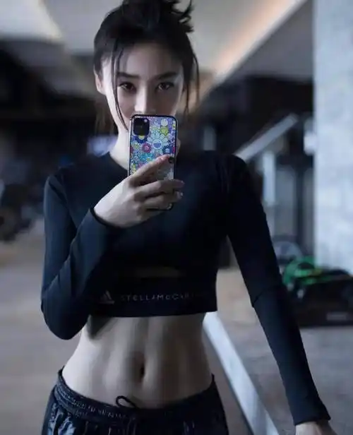 女明星腹肌前十排名:殷桃第一,袁姗姗第三,金晨垫底_健身_运动_身材