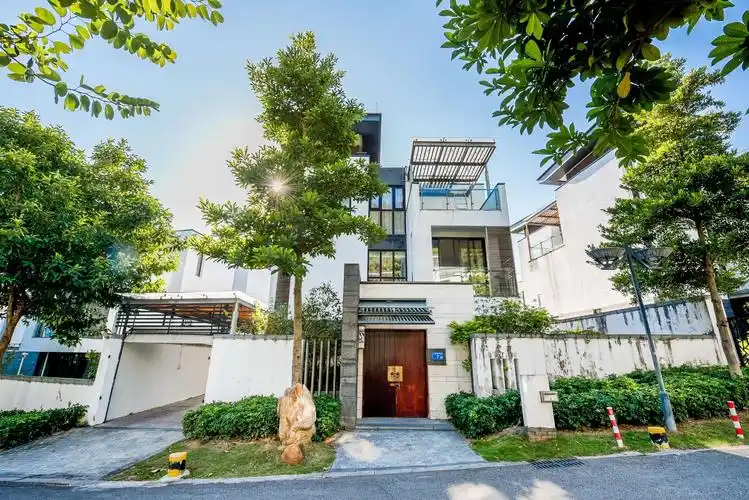 溪边大户型10房16床|豪华高空大厅,独立ktv,双麻将桌,温泉泳池大别墅