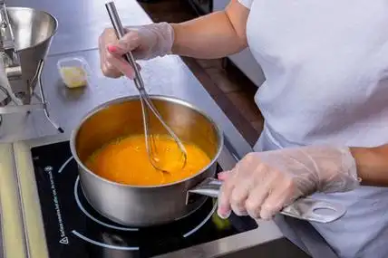 馅饼和糕点厨师图片