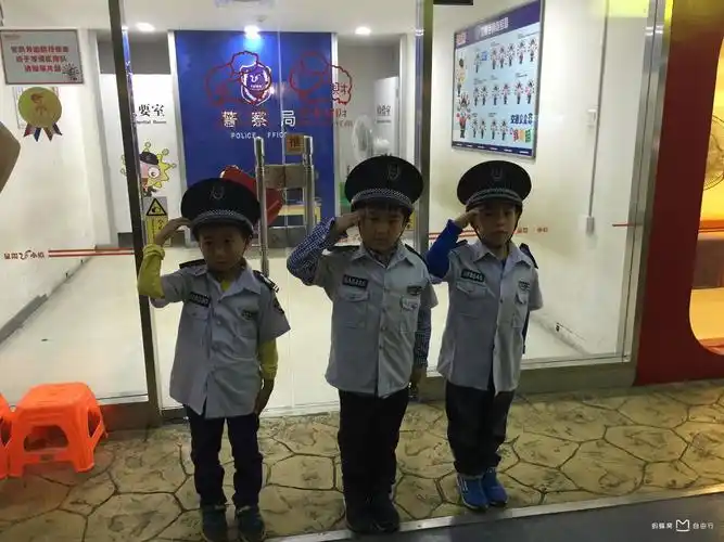 星期八小镇上海