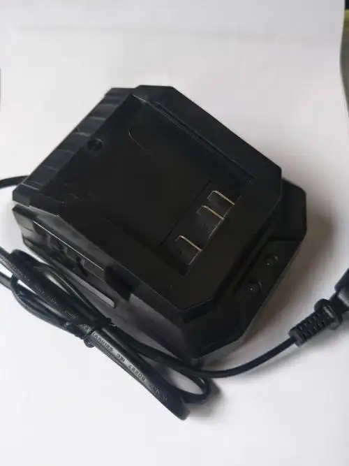 东成原装v充电器锂电池组无刷电扳手充电钻角磨机配件ffbl2040东成