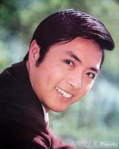 八十年代风华正茂的男影星 唐国强 周里京 许亚军 李连杰 刘信义