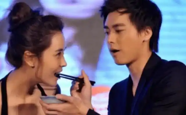 从被传绯闻到形同陌路,杨幂和李易峰,究竟是何关系?