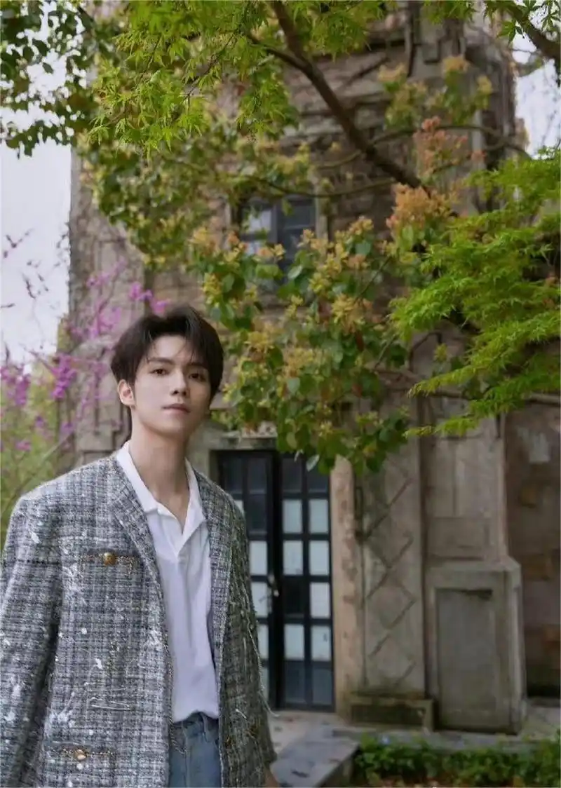 杨洋 罗一舟军艺校草电视剧品质盛典图 来康康帅哥们状态 67