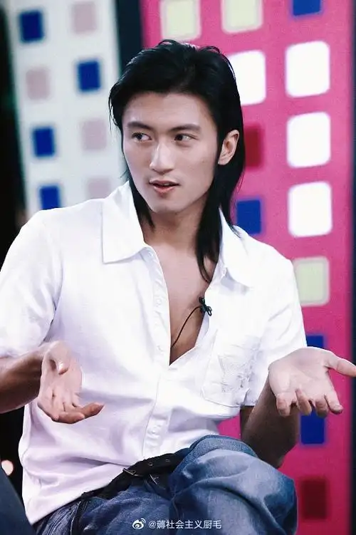 欢迎大家来看长发美人----谢.