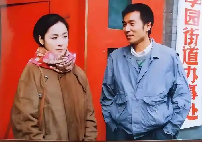 演员谢园:无儿无女去世2年后,遗孀邱悦的选择让人泪目_生活_婚姻_妻子