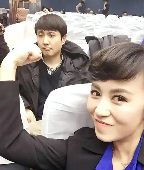 很多人都看惯了"沈马组合",以为沈腾和马丽是一对,很多人还非让他俩