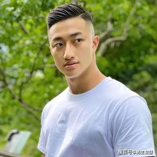 原创这才是"阳光男孩"该剪的发型,特别是第3款,清爽干净显帅气