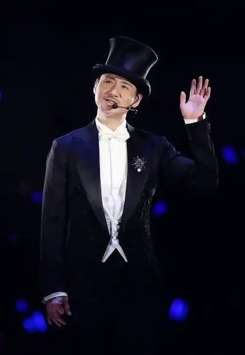 张学友携世界巡演轰动美东 魅力无敌遇超级杯盛事爆棚满座_手机搜狐网