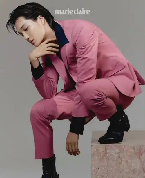 金钟仁韩版嘉人3月刊画报,硬照表现力一如既往的游刃有余_korea_clair