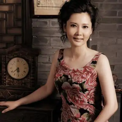 【图】何赛飞照片曝光 揭其恋情曾轰动一时