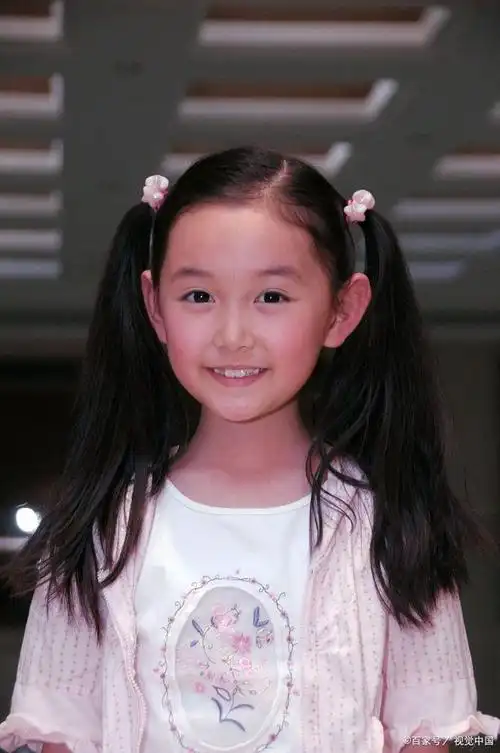 京都第一美女,蒋依依穿汉服戴珠钗美艳不可方物