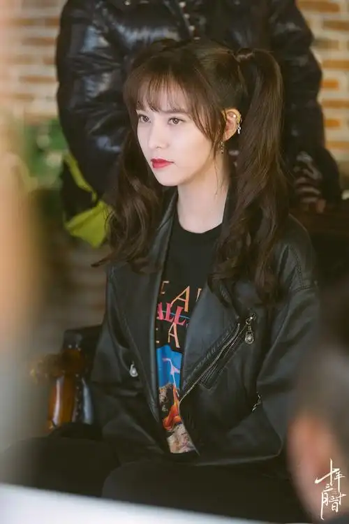 宋妍霏十年三月三十日双马尾剧照图片36