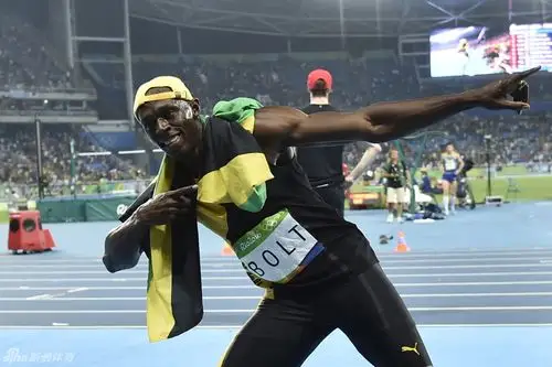 闪电标志性动作