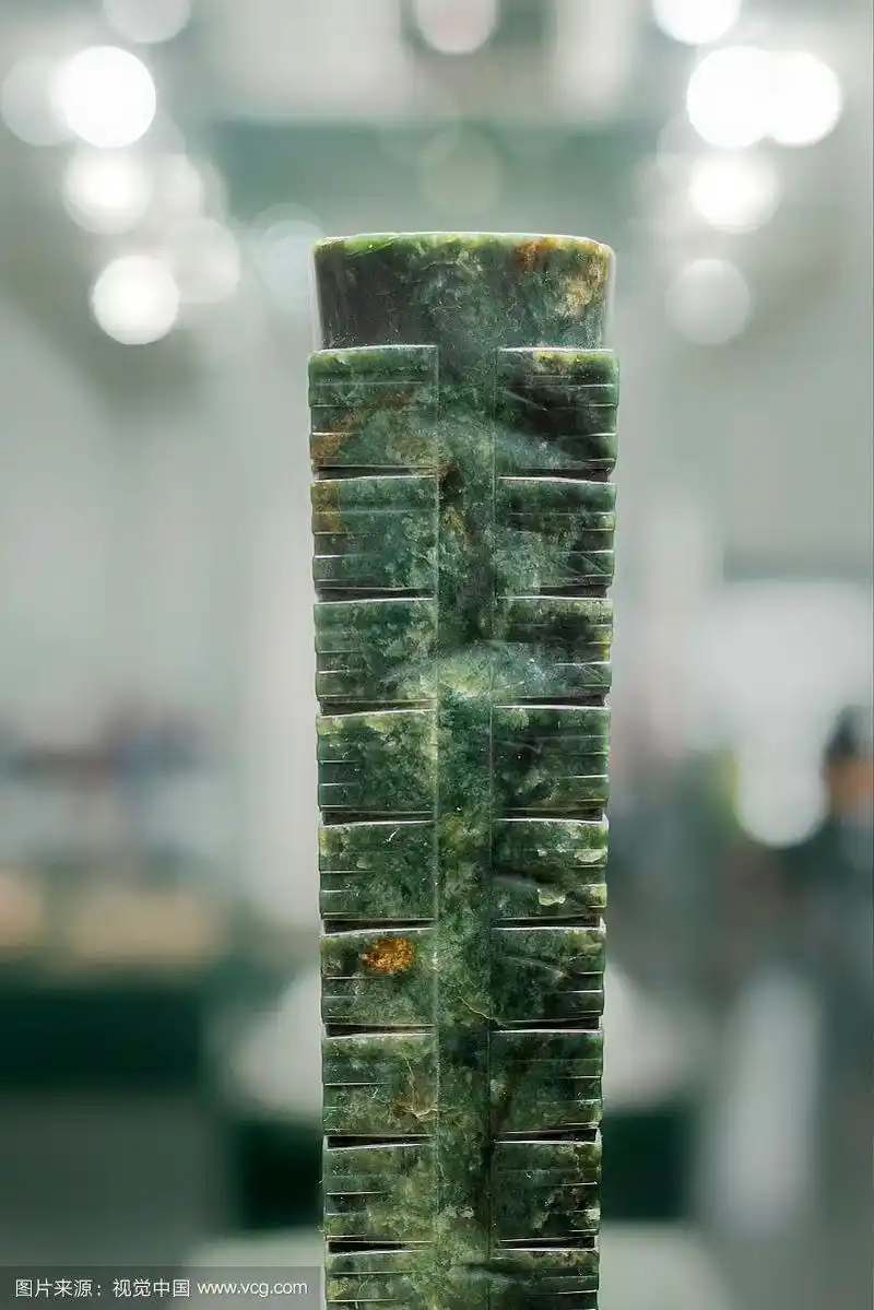 中国国家博物馆藏良渚文化时期高节玉琮