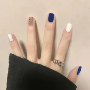 秋冬宝蓝色纯色显白美甲新款假指甲贴片成品穿戴甲可拆卸新娘孕妇