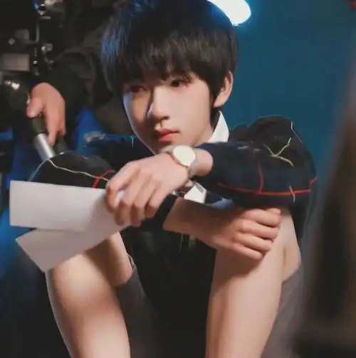 tnt时代少年团哭泣照片惹人心疼