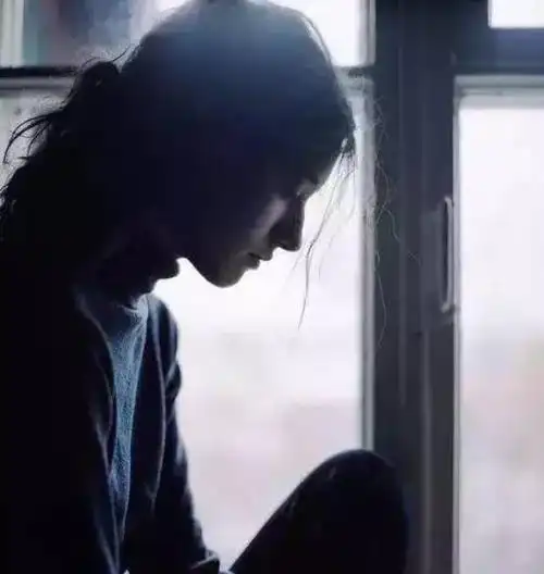 女人坚强心酸的图片,女人自信独立唯美图片