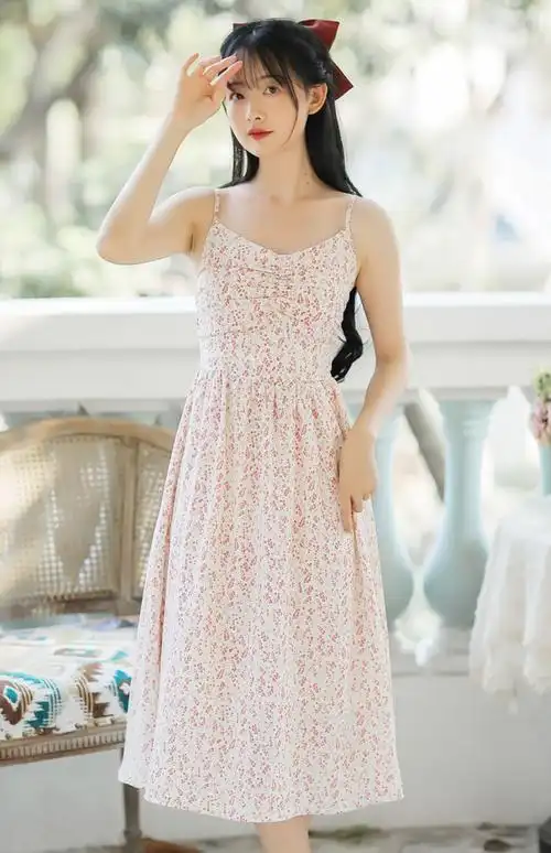初恋复古碎花雪纺连衣裙女装夏季2021年新款温柔吊带裙子长款夏天