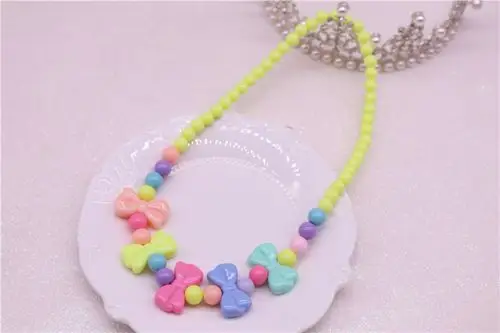 新款儿童项链首饰品小学生糖果色项链女孩可爱百搭蝴蝶结项链批发