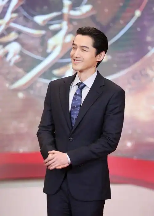 胡歌生图##胡歌背头西装造型##胡歌背头