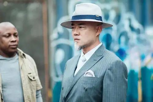 而剧情当中的戏剧冲突与演员的专业度分不开,《风暴舞》的演员阵容