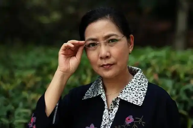 中国女演员沈丹萍,出生于江苏南京的60后美丽气质女演员,有着精湛演技
